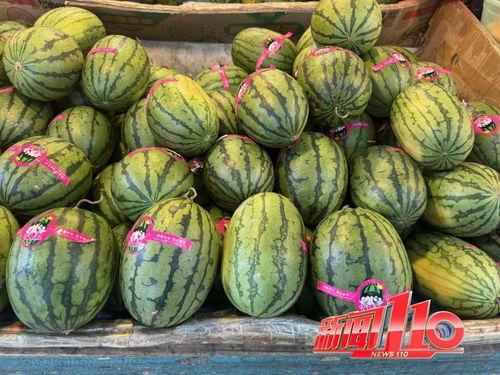 喜欢的人突然吃瓜,揭秘我与心仪之人意外邂逅的甜蜜瞬间