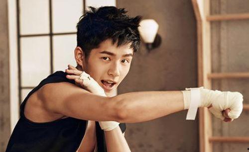 吃瓜增肌男星,揭秘吃瓜增肌男星如何逆袭成为健身达人