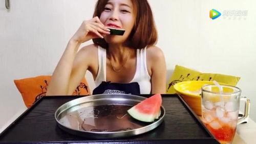 小姐姐健身吃瓜,小姐姐的健身吃瓜日常