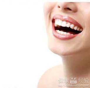 吃瓜嘴角开裂,揭秘过度吃瓜的危害