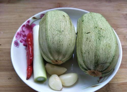 白瓜怎么炒菜吃,家常美味轻松学