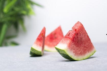 梦见吃烂鲜瓜,揭秘吃烂鲜瓜的神秘寓意