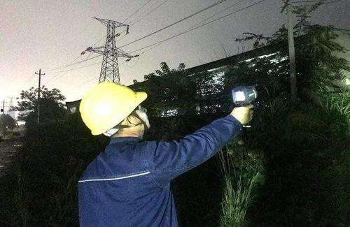 吃瓜小哥视频,吃瓜小哥带你揭秘热门视频背后的故事