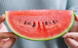 什么叫吃瓜吃出空心瓜呢,揭秘“吃瓜吃出空心瓜”背后的真相与原因