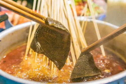 成都宵夜吃瓜事件视频,一场深夜街头的热闹冲突