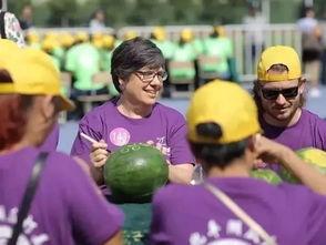 漂亮同事吃瓜群众,漂亮同事背后的吃瓜群众热议